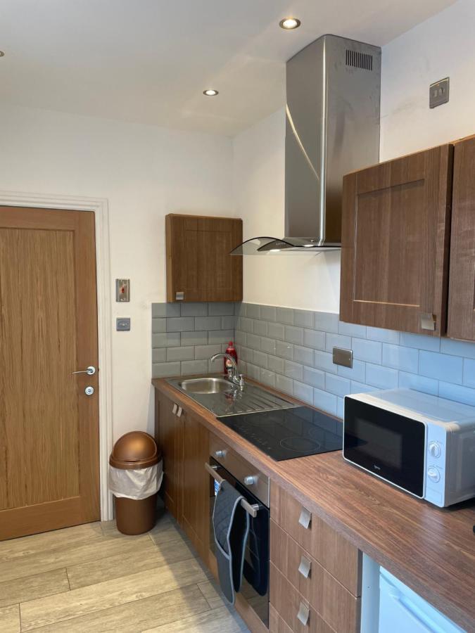 Glasgow Airport Apartments Paisley Exterior photo